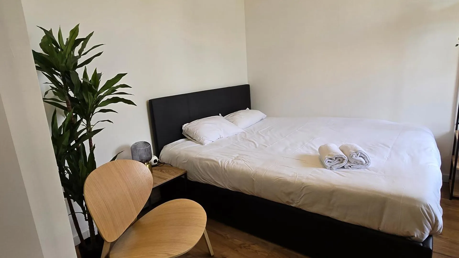 Apartment Nero Studio Confort Tt Equipe! Villejuif Paris Metro 7 France